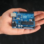 ¿Sabes qué es Arduino? Todo lo que necesitas saber sobre esta plataforma electrónica de código abierto.